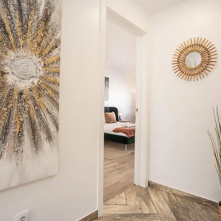 דירה #034 Cozy Great Location אלבופיירה