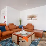#034 Cozy Great Location אלבופיירה