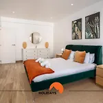 #034 Cozy Great Location